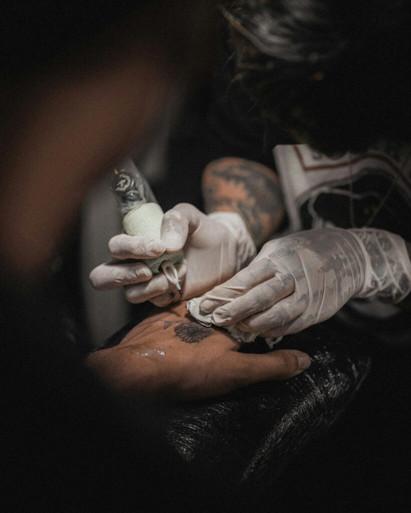Técnica de Líneas en Tatuaje: Cómo Conseguir un Trazo Limpio