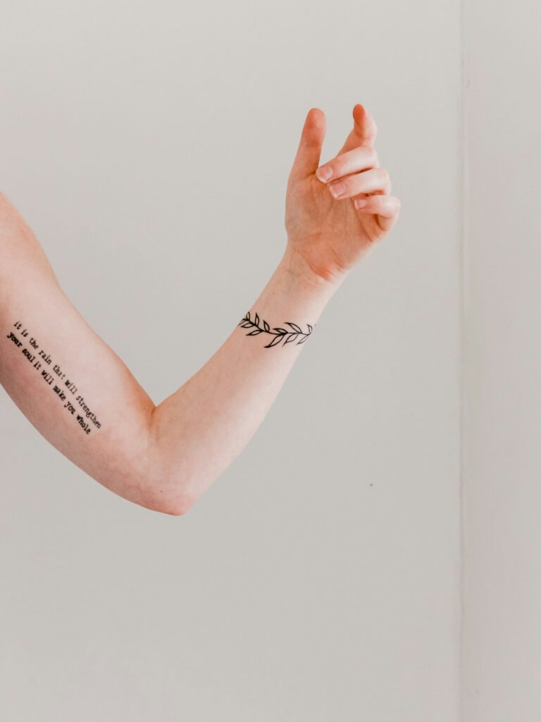 Normativa para Tatuar en Madrid: Requisitos del Local y del Tatuador
